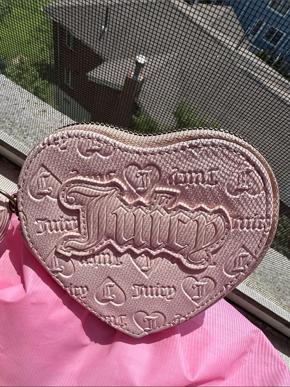 Juicy Couture Pink Heart Wristlet Change Purse
